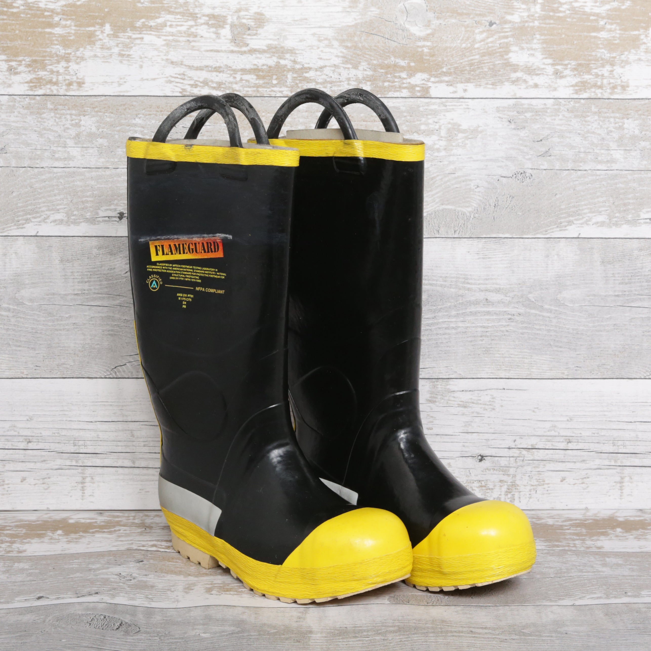 De-Branded Flameguard Safety Wellington Boots UK5.5