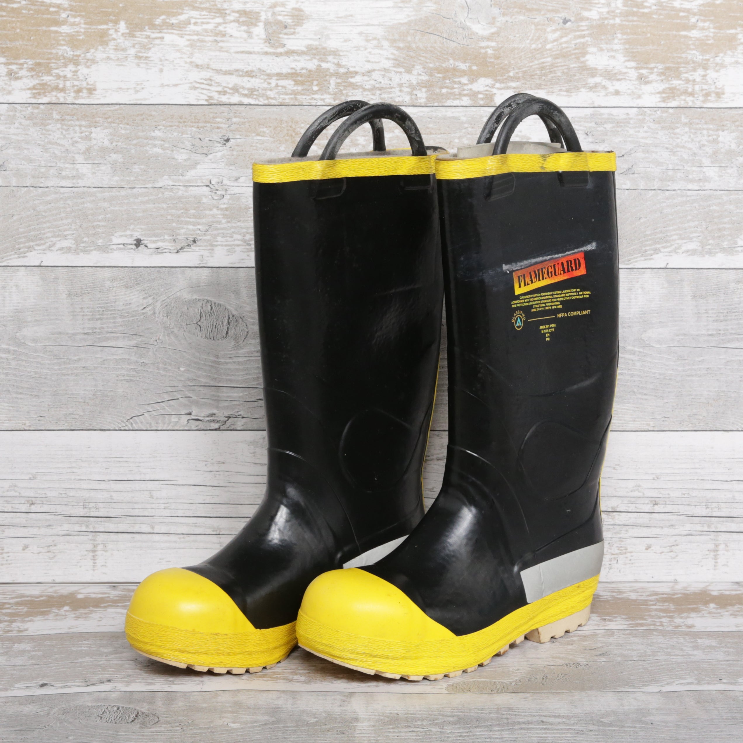 De-Branded Flameguard Safety Wellington Boots UK5.5