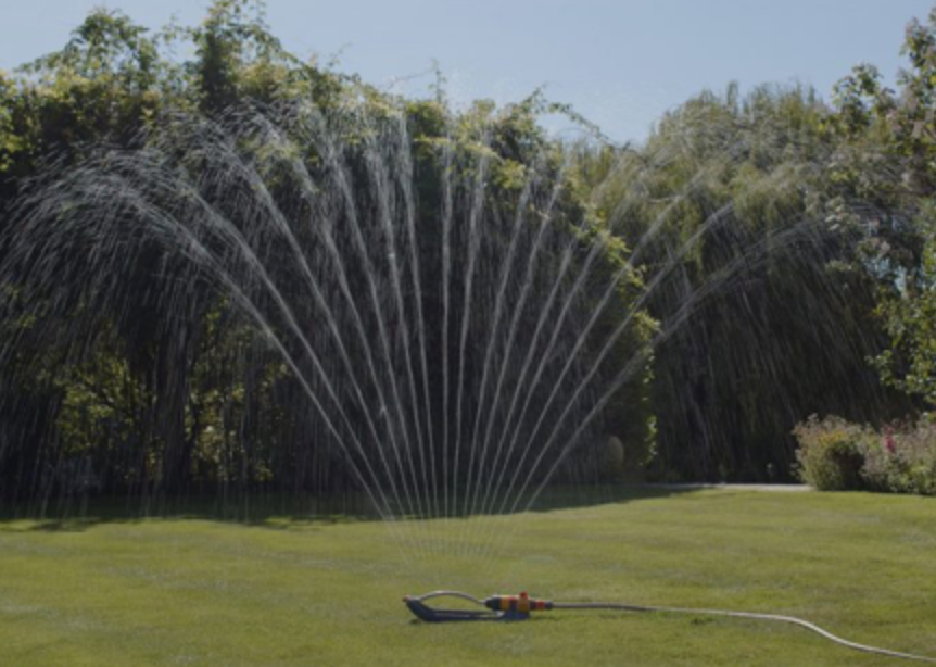 Hozelock Rectangular Sprinkler Plus - 220m2