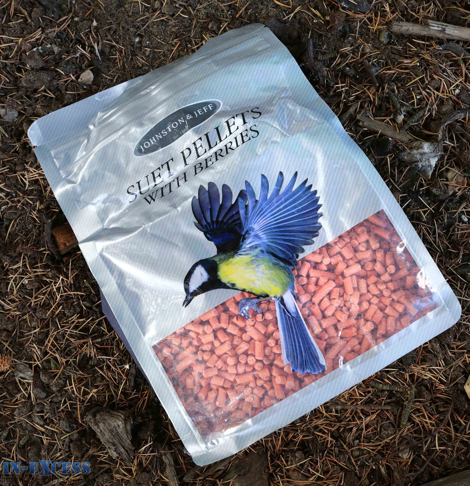 Johnston & Jeff Suet Pellets with Berries Bird Food 1kg